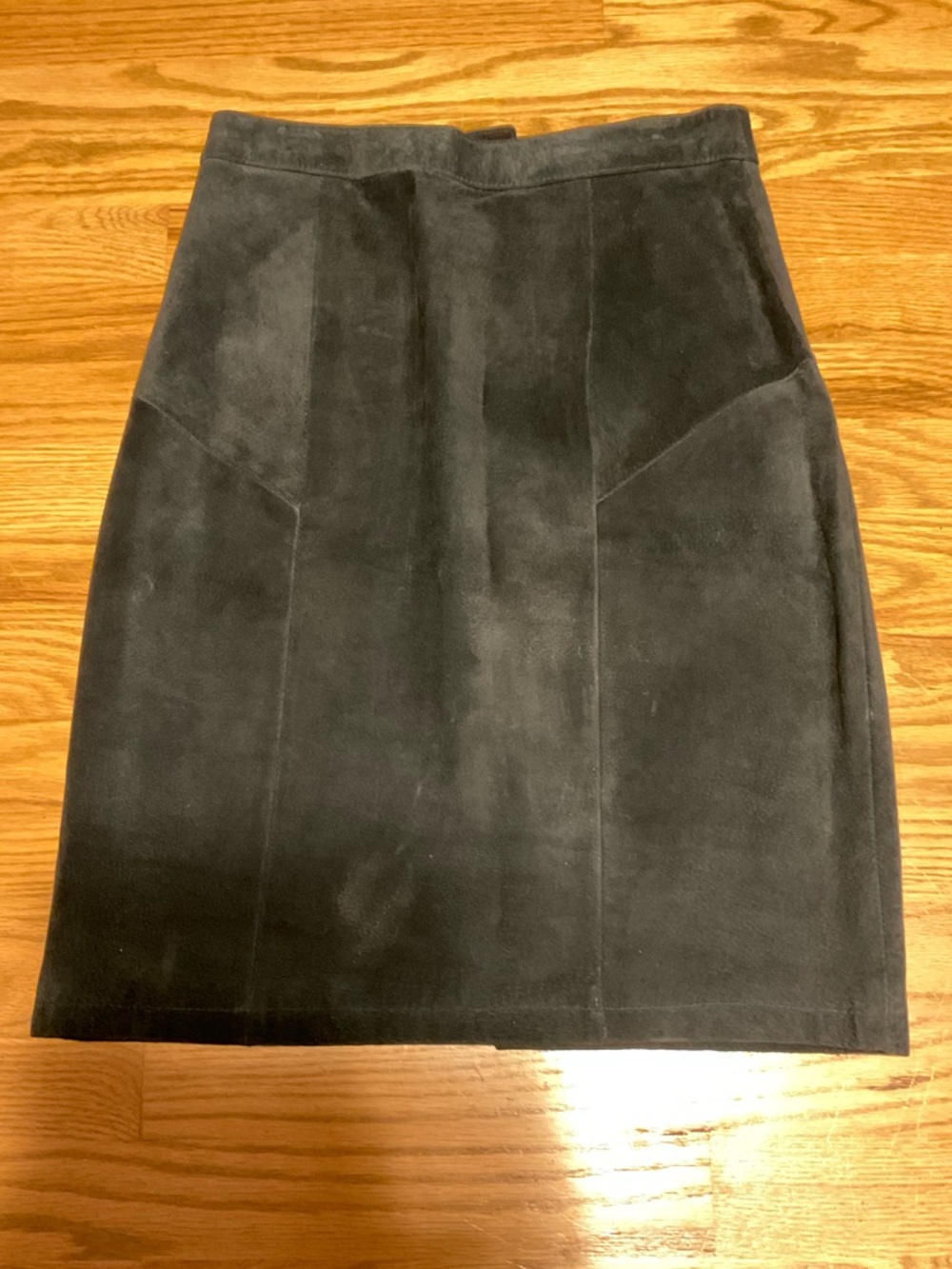 Vintage Classic Black Suede Midi Lined Skirt with Snap Button Details Y2K 90’s